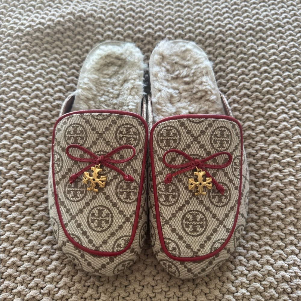 NWOT Tory Burch monogram mules